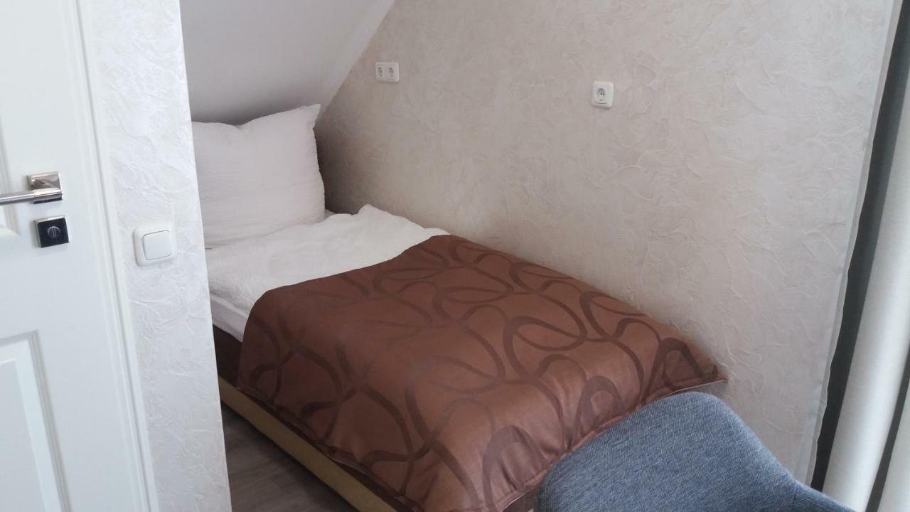 Mueller Residenz Zur S-Bahn Karlsfeld Hotel Екстериор снимка