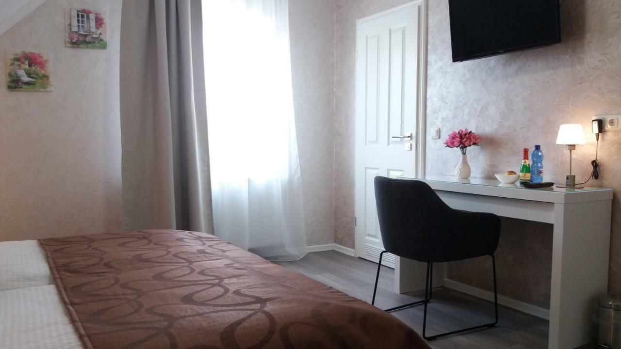 Mueller Residenz Zur S-Bahn Karlsfeld Hotel Екстериор снимка